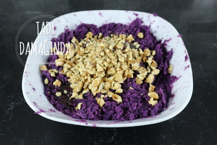 Tahinli Cevizli Mor Tatlı Patatesler