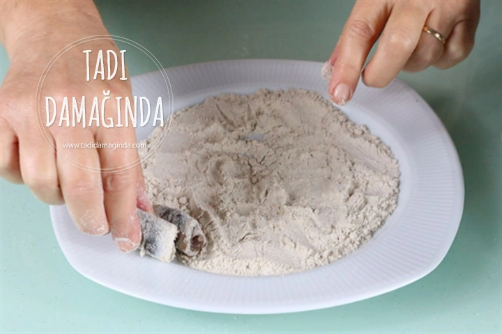 Fırında Rulo Hamsi (Mısır Unsuz)