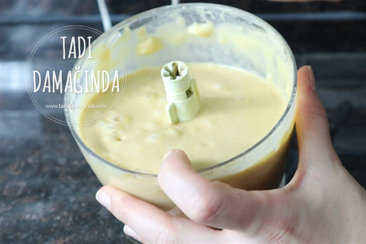 Pişmeyen Muzlu Tahinli Cennet Hurması Tatlısı