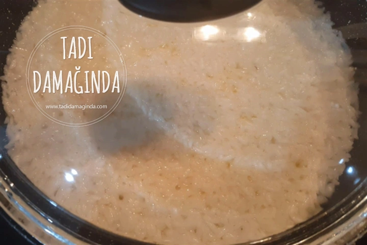 Tane Tane Pirinç Pilavı