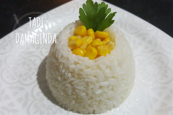 Tane Tane Pirinç Pilavı