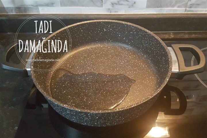 Tane Tane Pirinç Pilavı