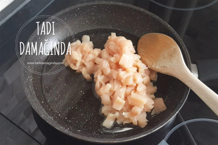 Fırında Tavuklu Kremalı Patates