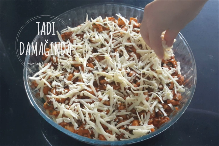 Fırında Tavuklu Kremalı Patates