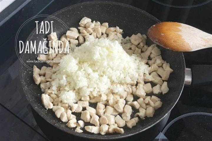 Fırında Tavuklu Kremalı Patates