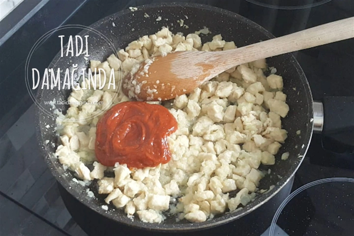 Fırında Tavuklu Kremalı Patates