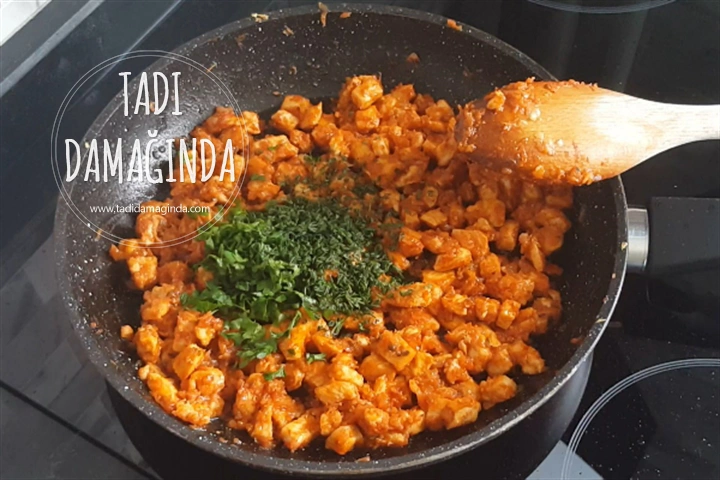 Fırında Tavuklu Kremalı Patates