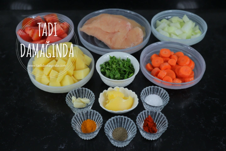 Sebzeli Tavuk Çorbası