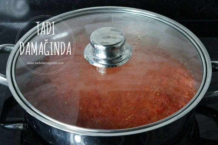 Domatesli Pirinç Pilavı