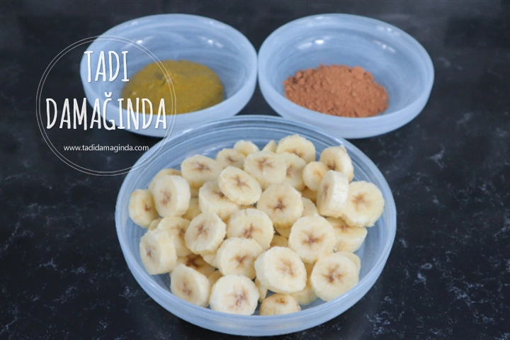 Kakaolu Antep Fıstıklı Muz Dondurması