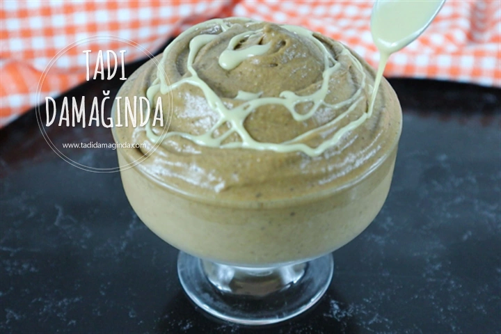 Kakaolu Antep Fıstıklı Muz Dondurması