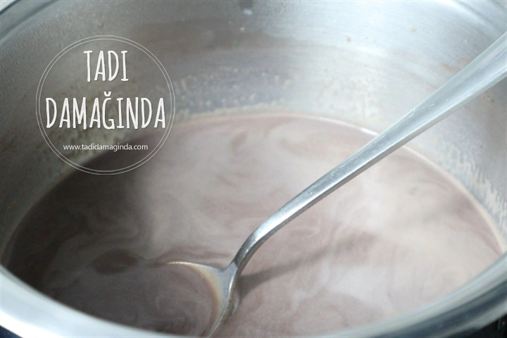 Gerçek Sıcak Çikolata Tarifi