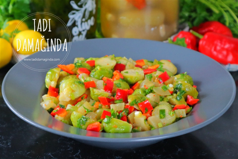 Brüksel Lahanası Salatası