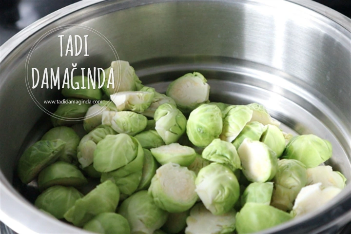 Brüksel Lahanası Salatası