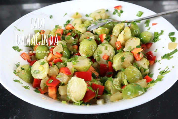 Brüksel Lahanası Salatası