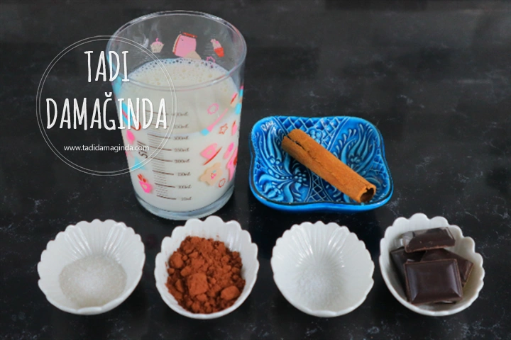 Tarçınlı Sıcak Çikolata