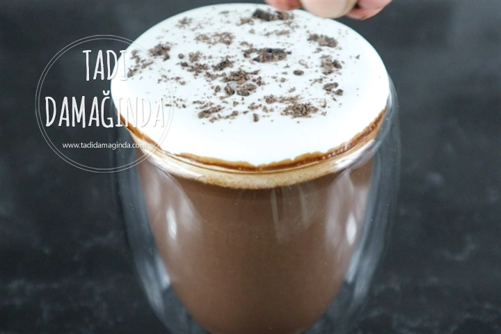 Fransız Usulü Sıcak Çikolata