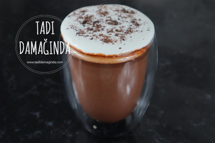Fransız Usulü Sıcak Çikolata
