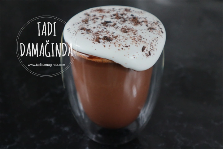 Fransız Usulü Sıcak Çikolata