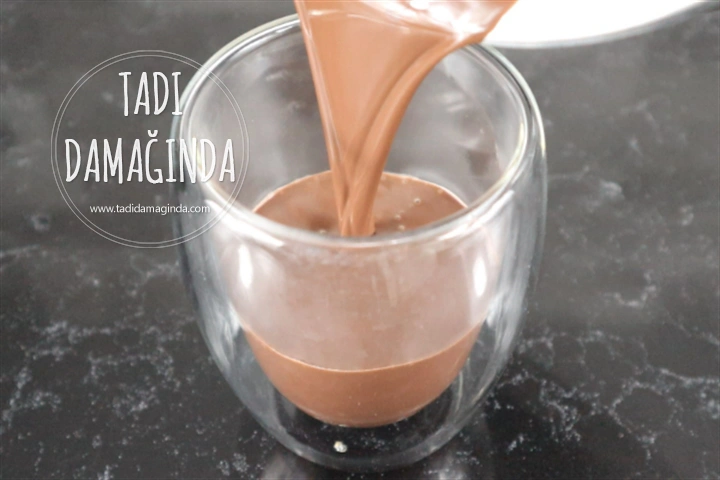 Fransız Usulü Sıcak Çikolata