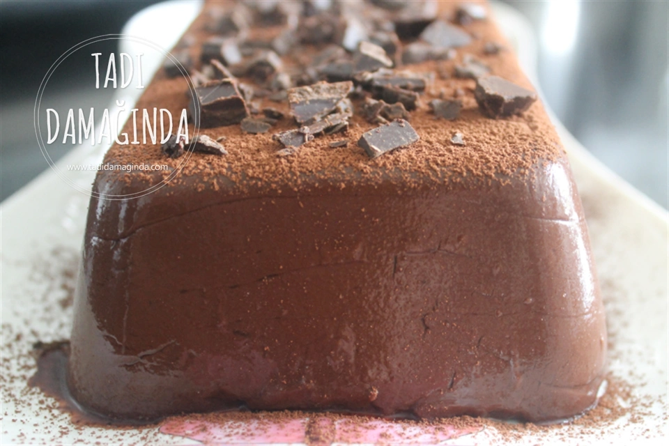 Bol Çikolatalı Kesme Puding (Glütensiz Yumurtasız)