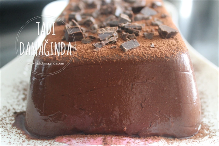 Bol Çikolatalı Kesme Puding (Glütensiz Yumurtasız)