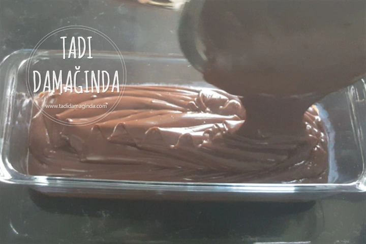 Bol Çikolatalı Kesme Puding (Glütensiz Yumurtasız)