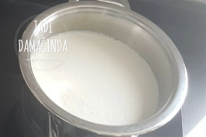 Bademli Hindistan Cevizli Muhallebi (Glütensiz Yumurtasız)