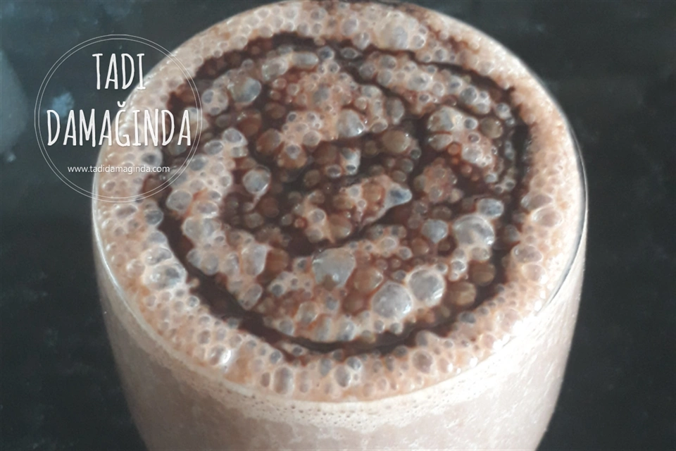 Milkshake Tadında Kakaolu Muzlu Süt
