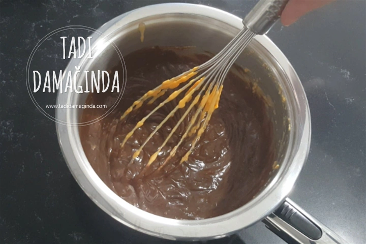 Karamelli Çikolatalı Puding (Glütensiz)