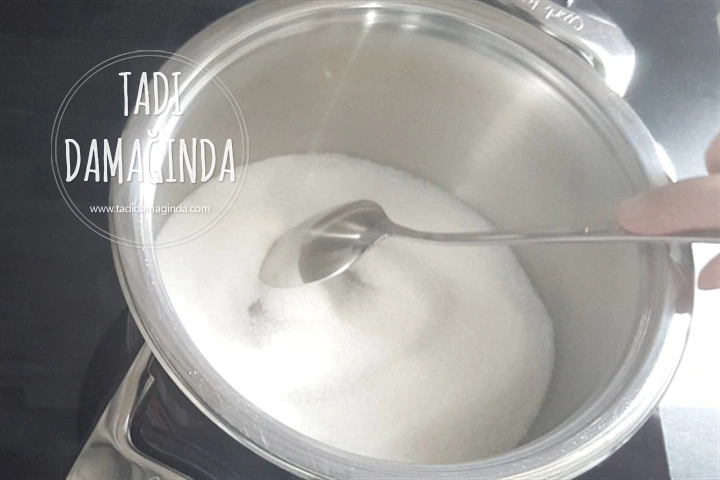 Karamelli Puding (Glütensiz)