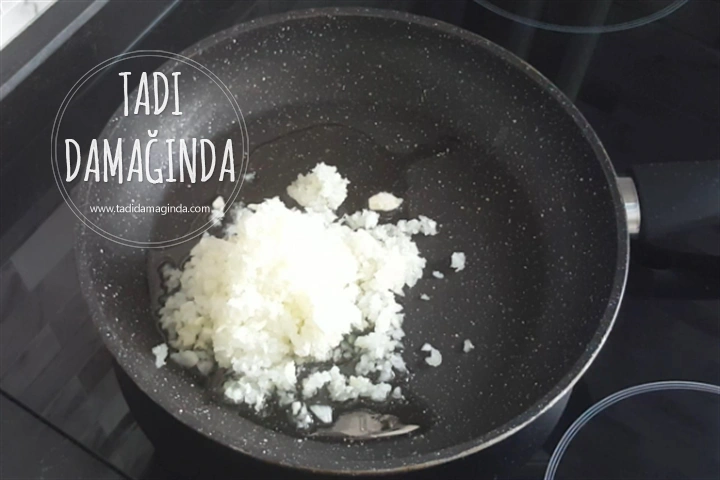 Labneli Körili Tavuklu Makarna