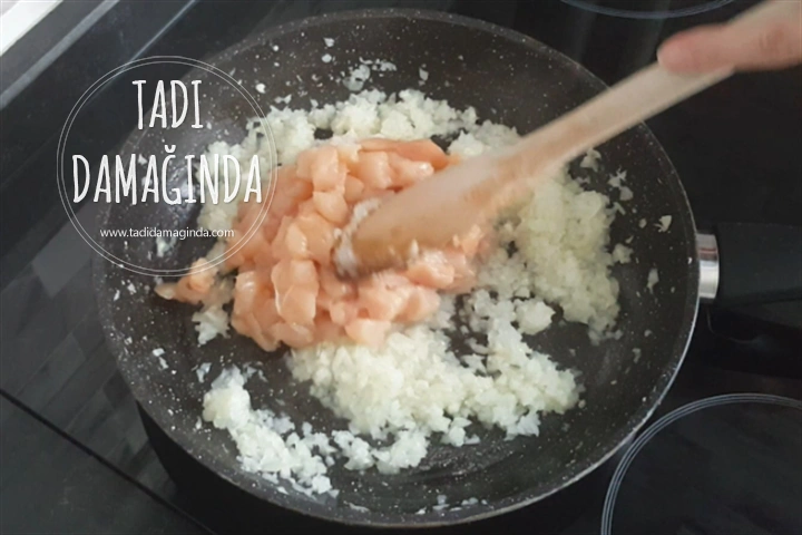 Labneli Körili Tavuklu Makarna