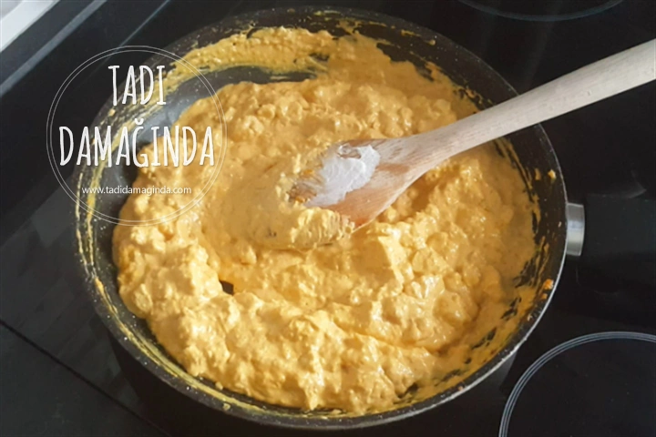 Labneli Körili Tavuklu Makarna