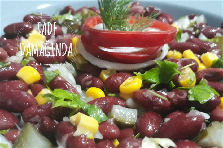 Meksika Fasulyesi Salatası