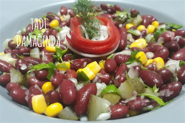Meksika Fasulyesi Salatası