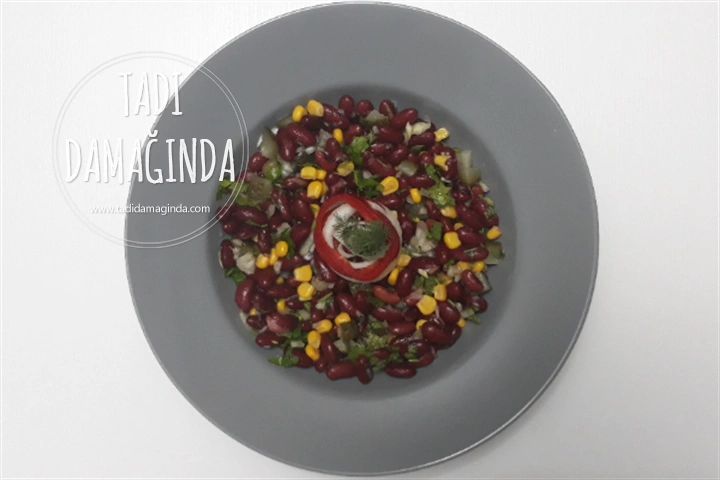 Meksika Fasulyesi Salatası