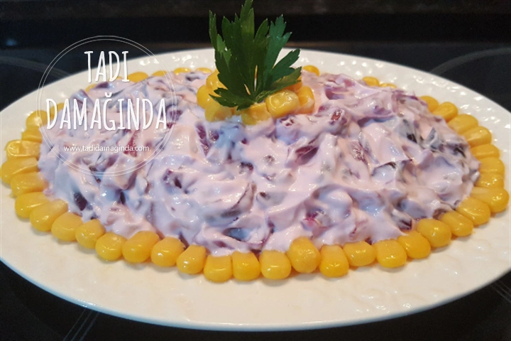 Mor Lahana Mezesi (Pişirmeden)