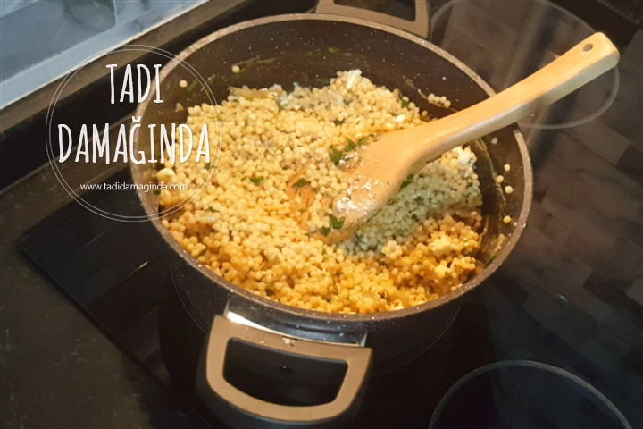 Otlu ve Tulum Peynirli Kuskus