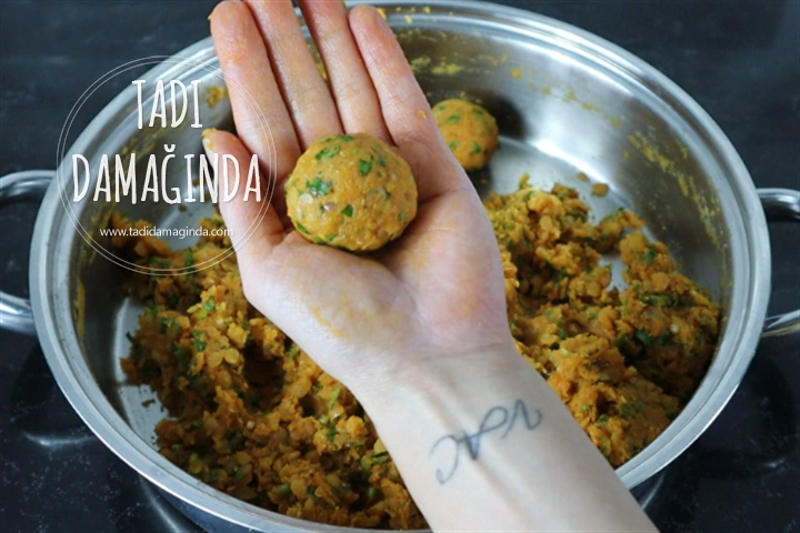 Mercimek Köftesi (Sadece Mercimekten Glütensiz)
