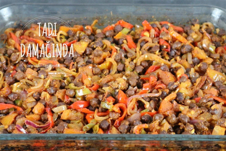 Fırında Siyah Nohut Yemeği (Nohut Tava)