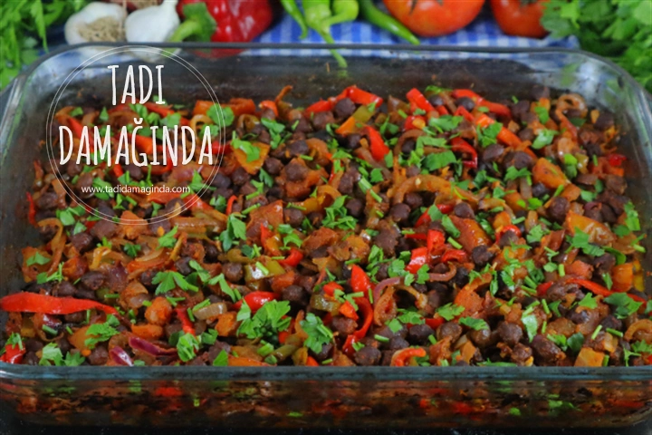 Fırında Siyah Nohut Yemeği (Nohut Tava)