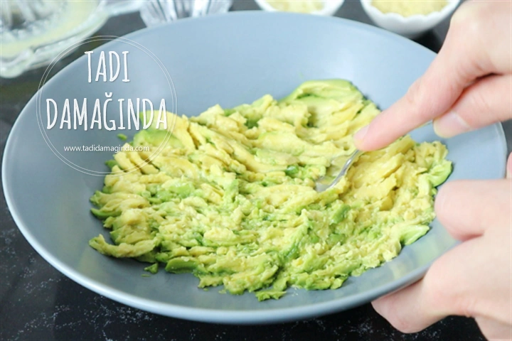 Kabaklı Avokado Mezesi