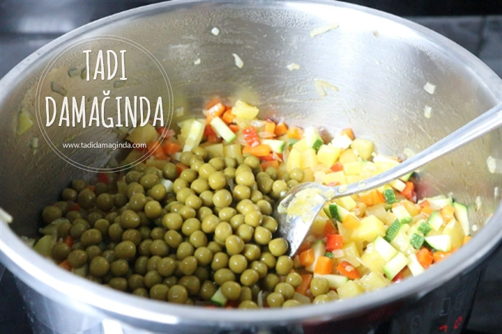 Taneli Sebze Çorbası