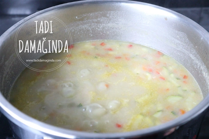 Taneli Sebze Çorbası