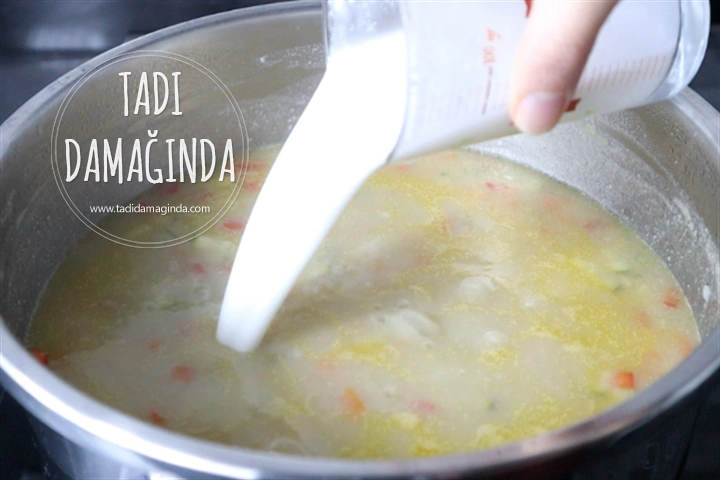 Taneli Sebze Çorbası