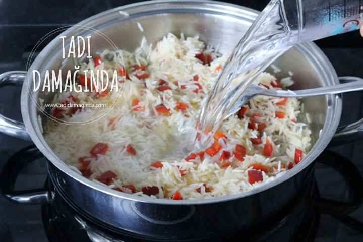 Körili Kapya Biberli Pilav