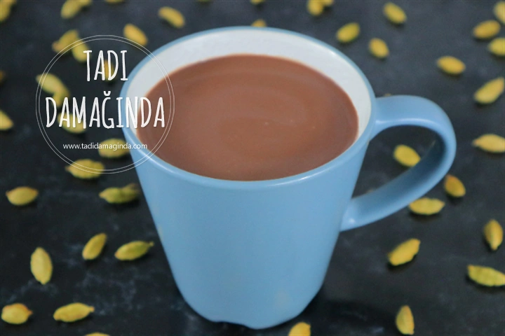 Kakuleli Sıcak Çikolata