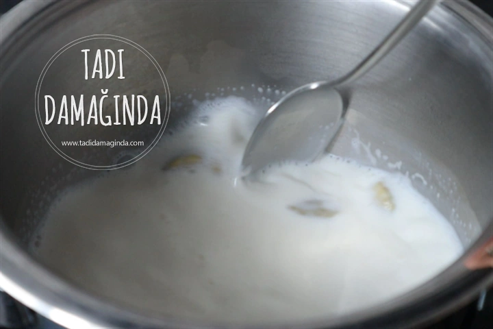 Kakuleli Sıcak Çikolata