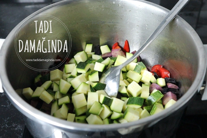 Karışık Mor Sebze Çorbası (Glütensiz Laktozsuz Kazeinsiz)